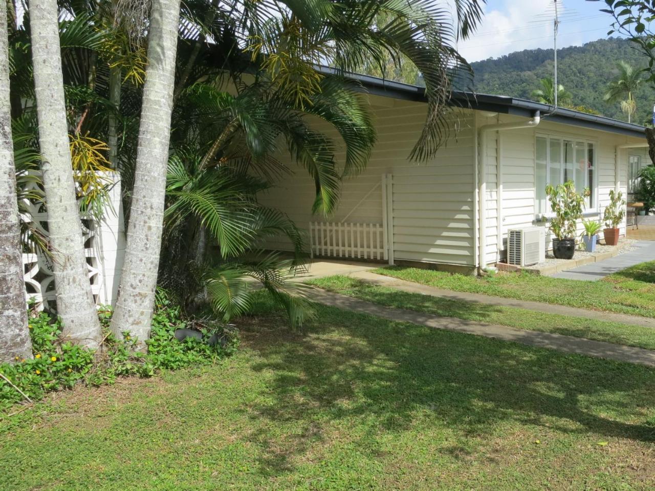 Edge Hill Clean & Green Cairns, 7 Minutes From The Airport, 7 Minutes To Cairns Cbd & Reef Fleet Terminal 외부 사진