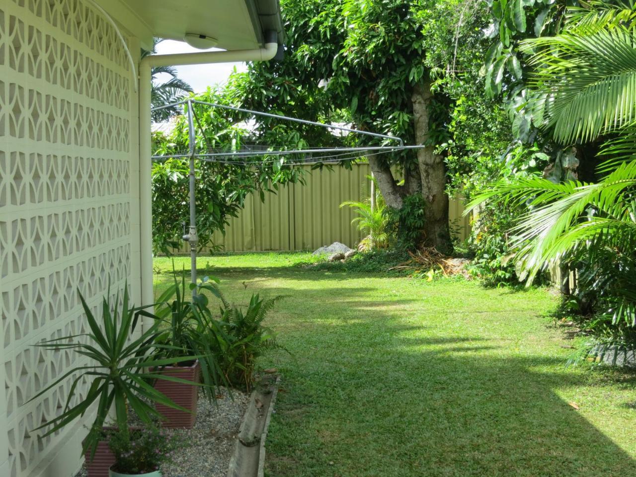 Edge Hill Clean & Green Cairns, 7 Minutes From The Airport, 7 Minutes To Cairns Cbd & Reef Fleet Terminal 외부 사진