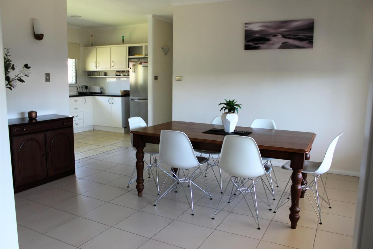 Edge Hill Clean & Green Cairns, 7 Minutes From The Airport, 7 Minutes To Cairns Cbd & Reef Fleet Terminal 외부 사진