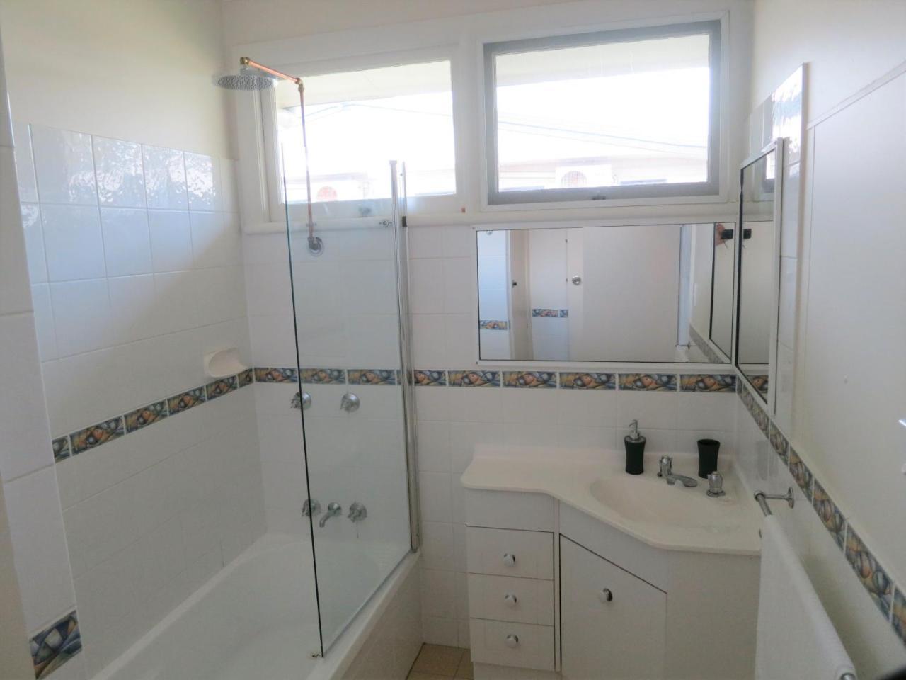 Edge Hill Clean & Green Cairns, 7 Minutes From The Airport, 7 Minutes To Cairns Cbd & Reef Fleet Terminal 외부 사진